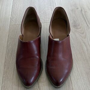Universal Thread Brown Ankle Booties